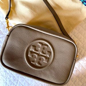 Tory Burch Crossbody Bag. Brand New, never used.